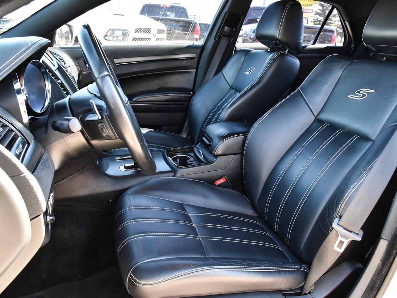 2013 Chrysler 300 S ~Nav ~Camera ~Heated Leather ~Panoramic Roof Photo