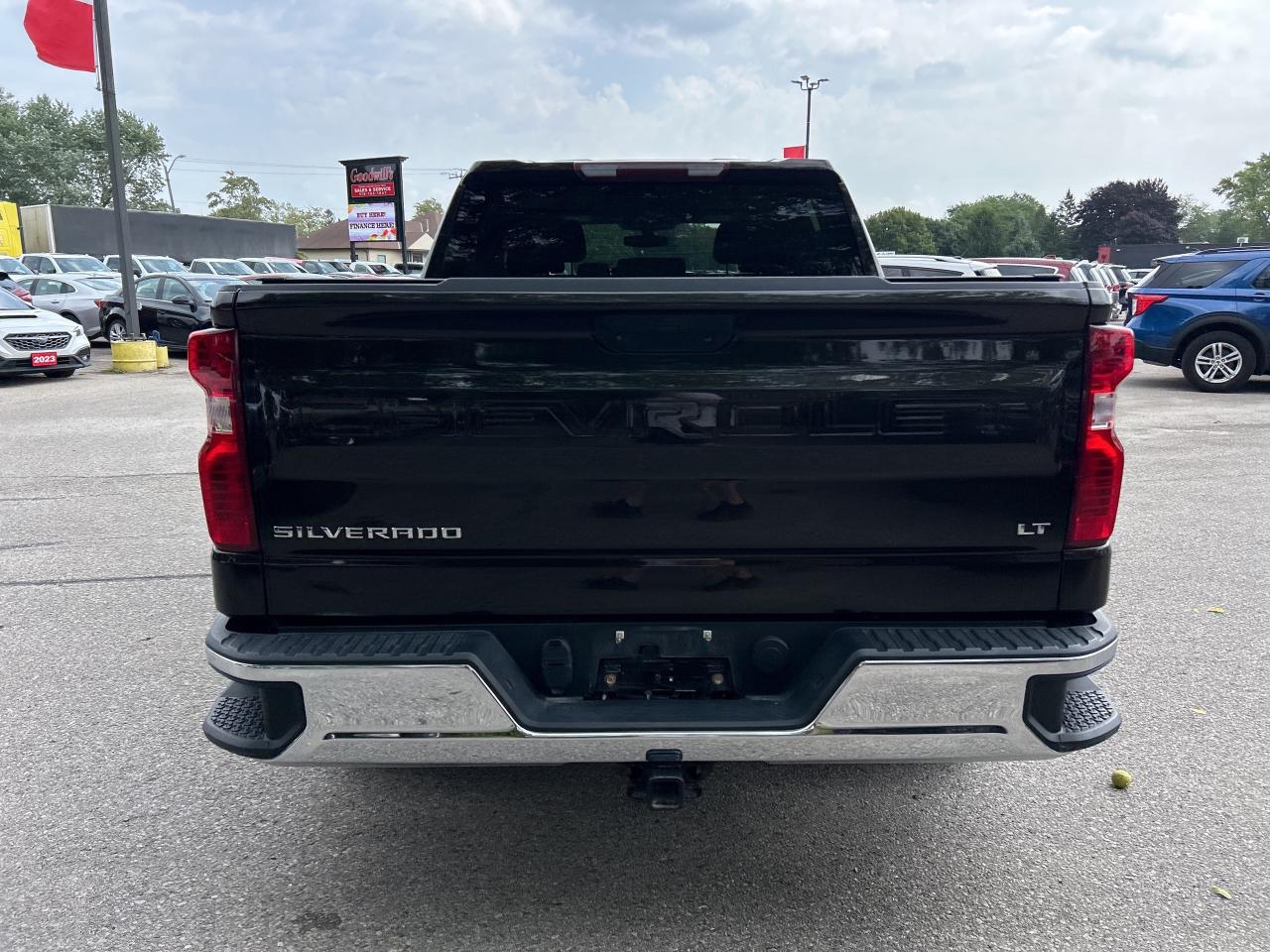 2019 Chevrolet Silverado 1500 LT, CLEAN CARFAX, REMOTE START, 6 PASSENGER! Photo