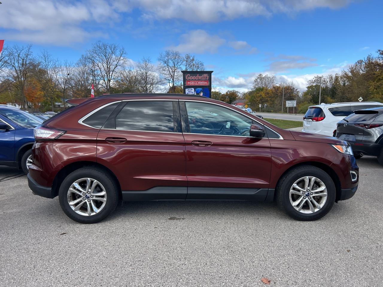 2016 Ford Edge SEL, CLEAN CARFAX, FRONT WHEEL DRIVE, LEATHER! Photo4