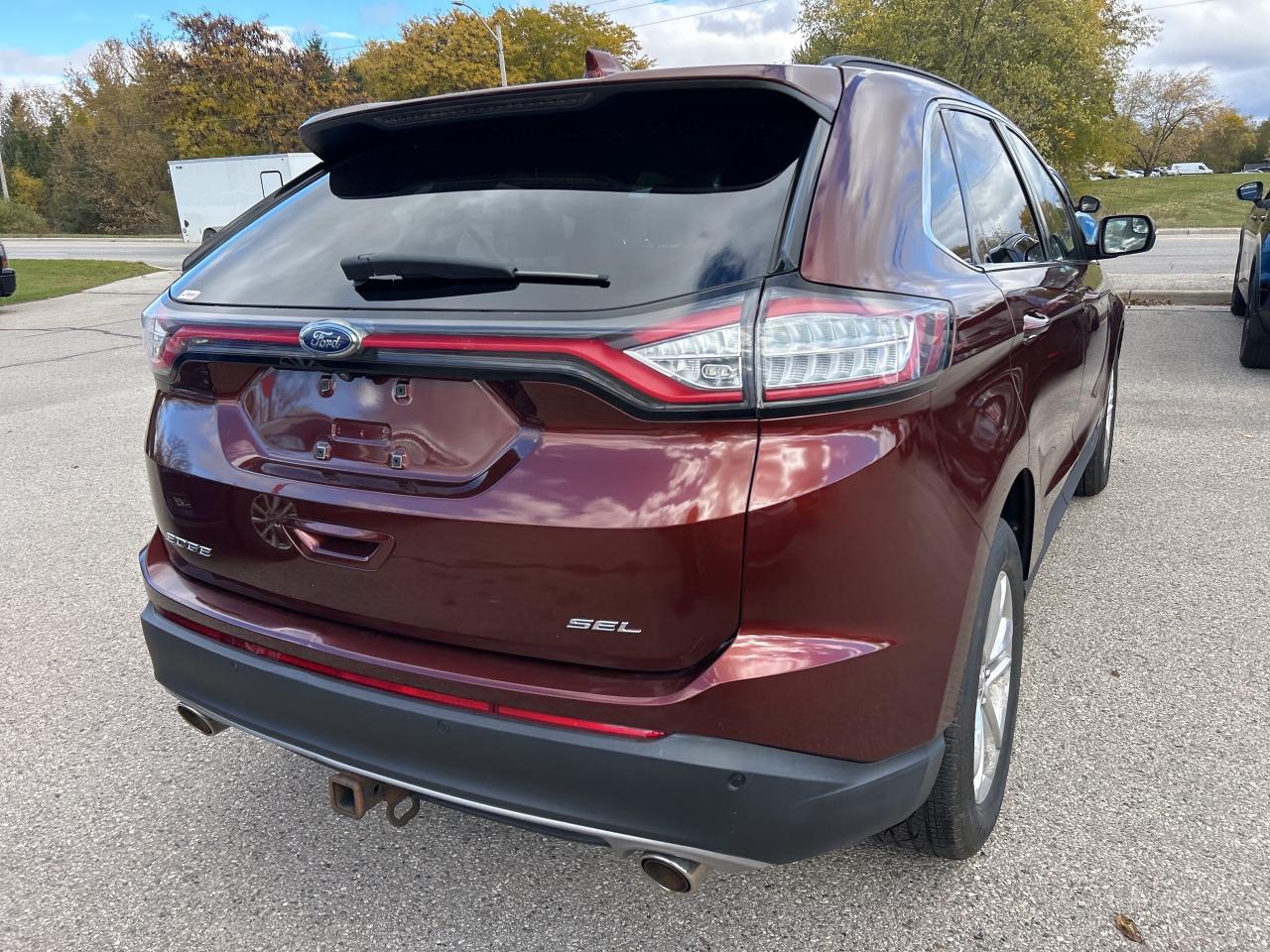 2016 Ford Edge SEL, CLEAN CARFAX, FRONT WHEEL DRIVE, LEATHER! Photo