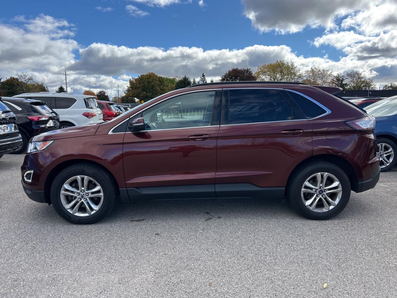 2016 Ford Edge SEL, CLEAN CARFAX, FRONT WHEEL DRIVE, LEATHER! Photo