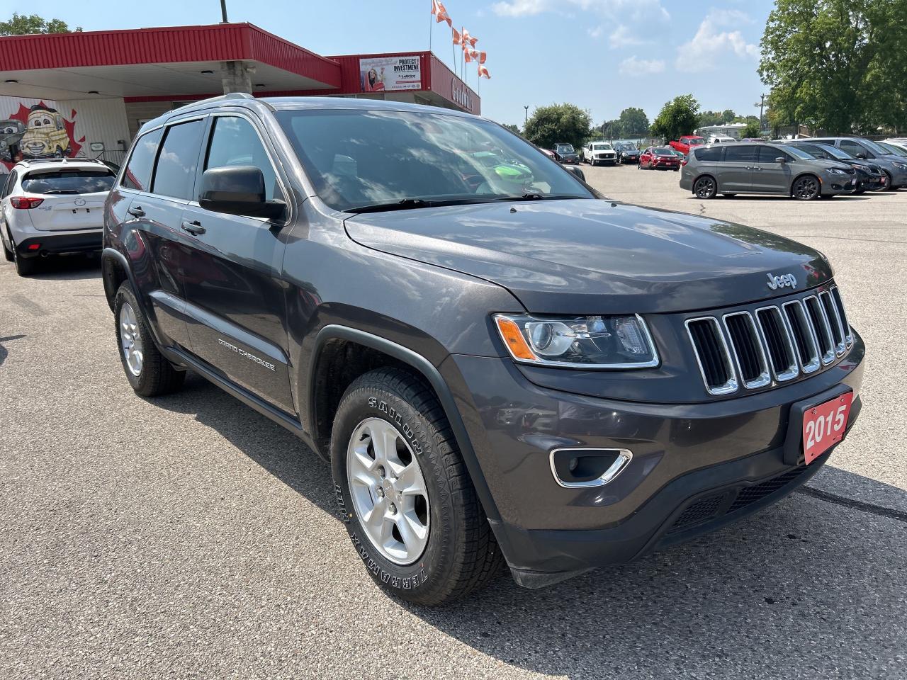 2015 Jeep Grand Cherokee LAREDO, 4X4! Photo3