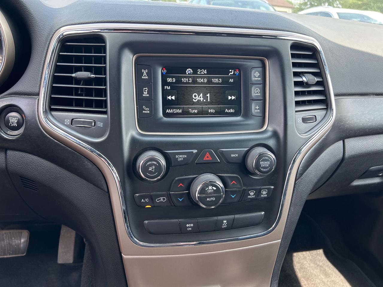 2015 Jeep Grand Cherokee LAREDO, 4X4! Photo