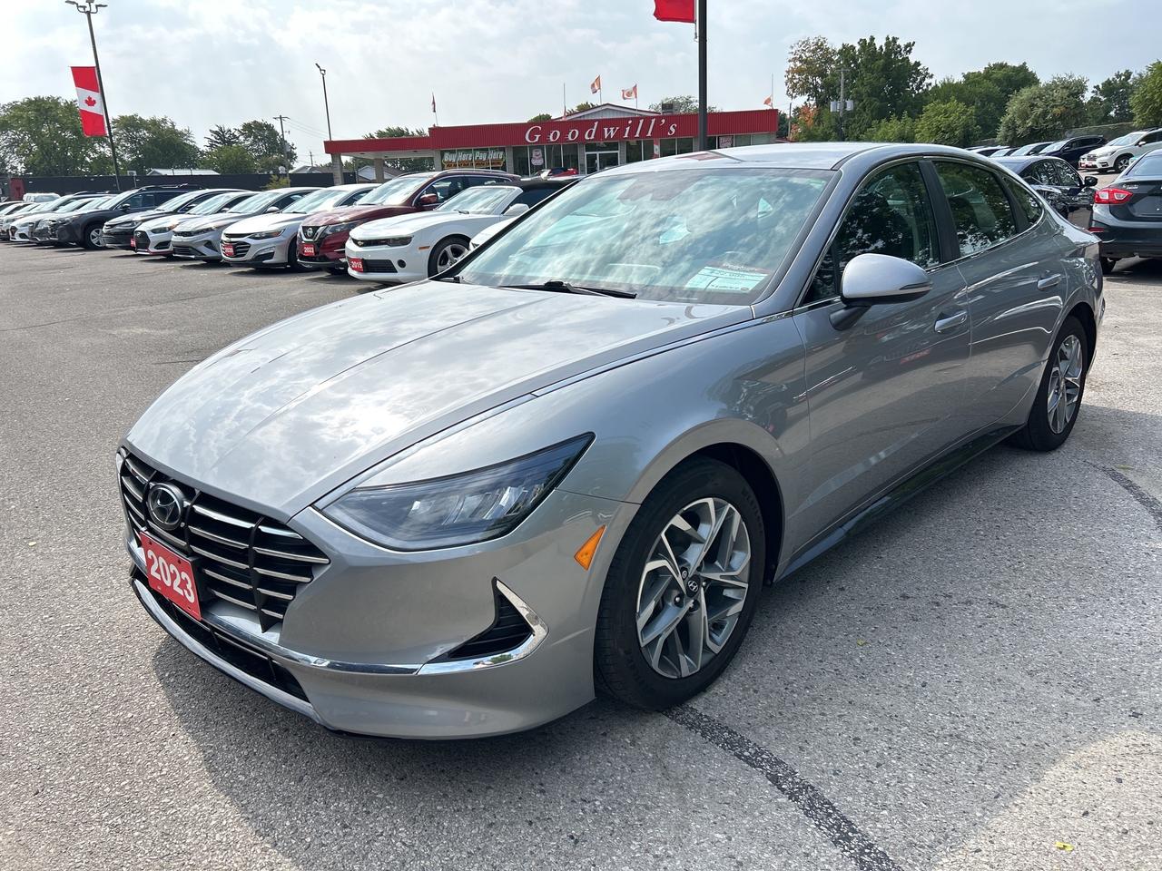 2023 Hyundai Sonata PREFERRED, REMOTE START, BACK UP CAMERA! Photo