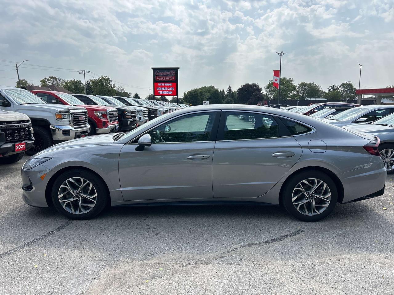 2023 Hyundai Sonata PREFERRED, REMOTE START, BACK UP CAMERA! Photo