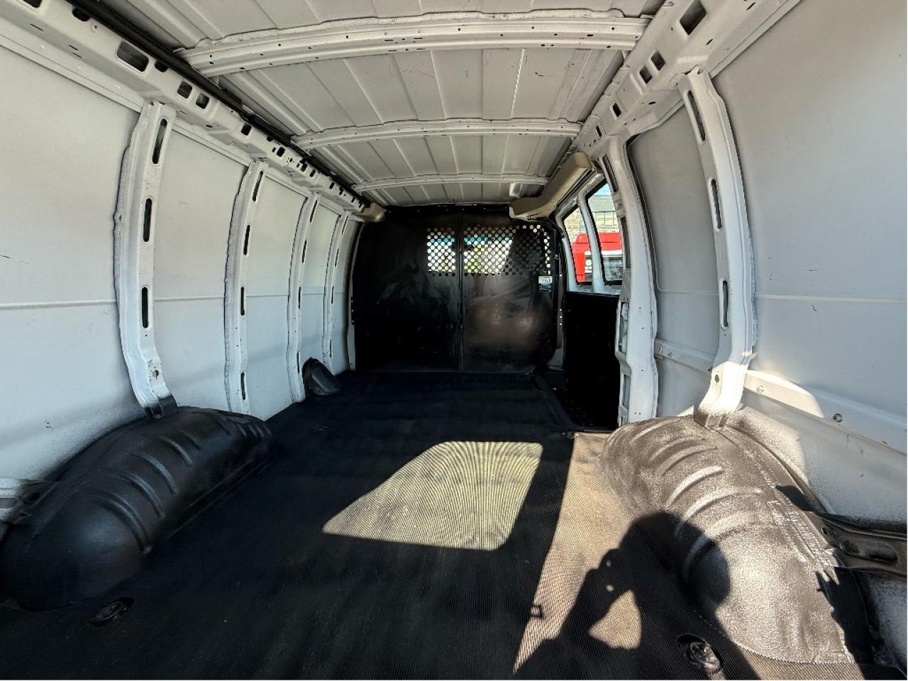 2018 GMC Savana Cargo Van 2500 135WheelBase 8Cyclinder 6.0L Certified Photo