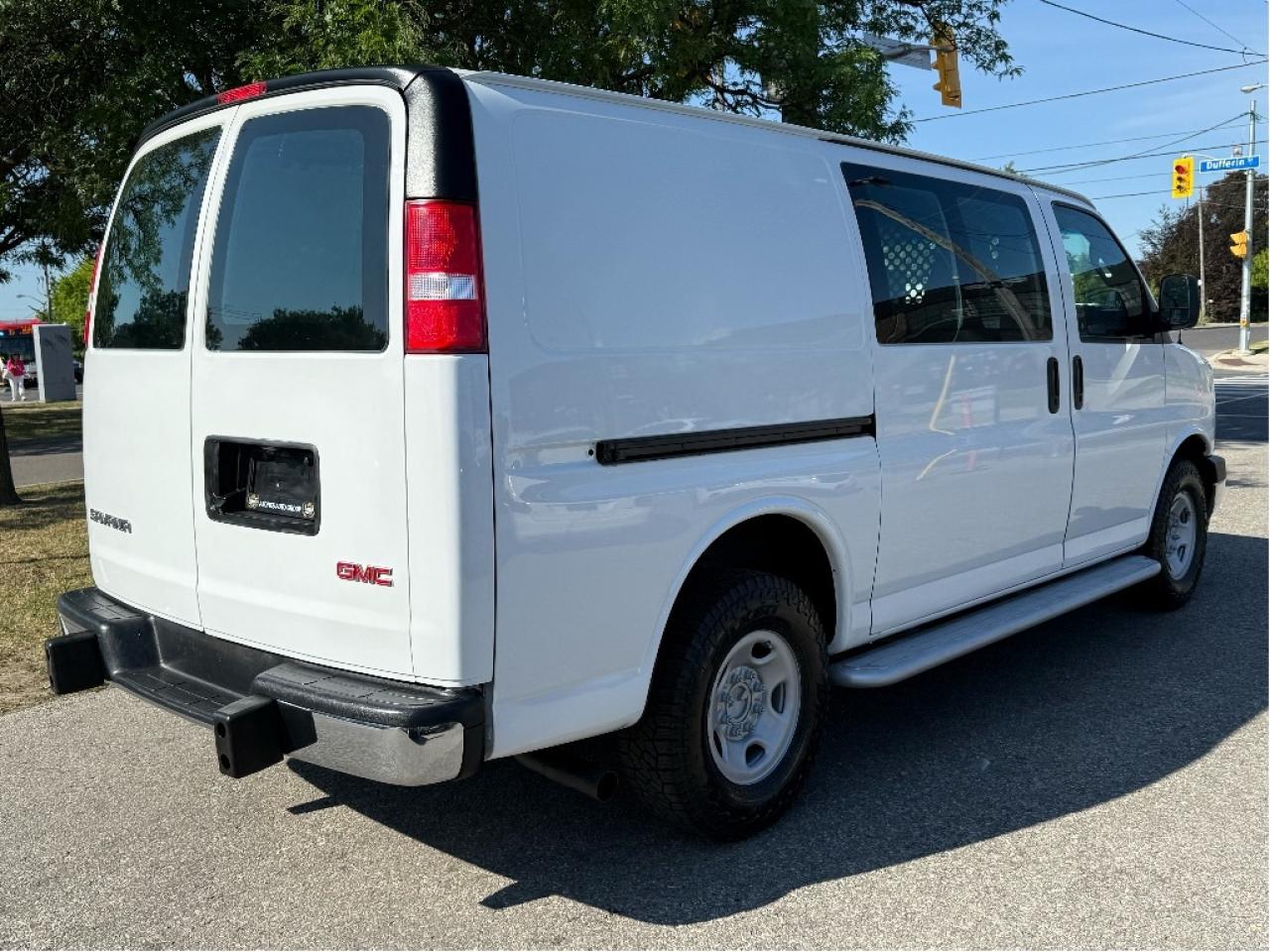 2018 GMC Savana Cargo Van 2500 135WheelBase 8Cyclinder 6.0L Certified Photo