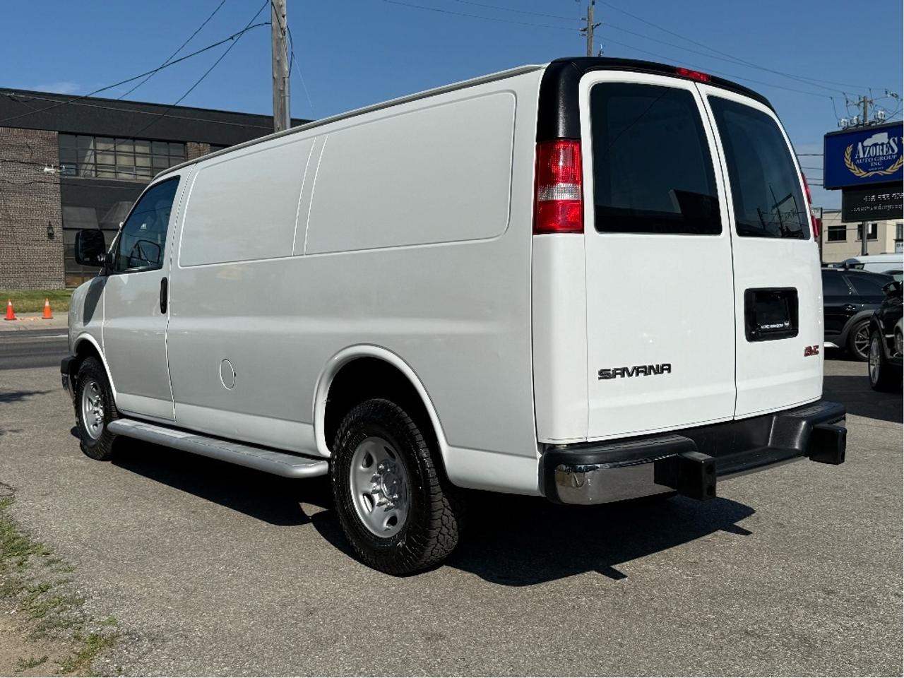 2018 GMC Savana Cargo Van 2500 135WheelBase 8Cyclinder 6.0L Certified Photo3