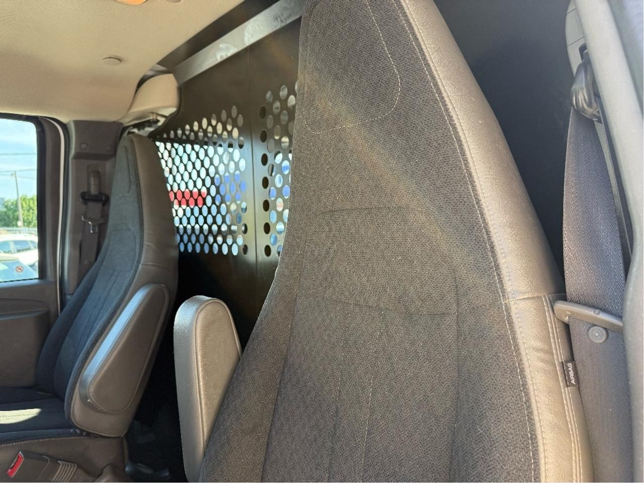 2018 GMC Savana Cargo Van 2500 135WheelBase 8Cyclinder 6.0L Certified Photo