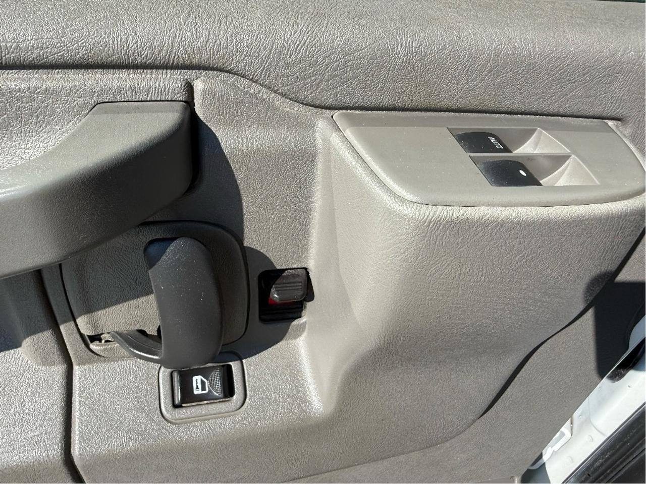 2018 GMC Savana Cargo Van 2500 135WheelBase 8Cyclinder 6.0L Certified Photo