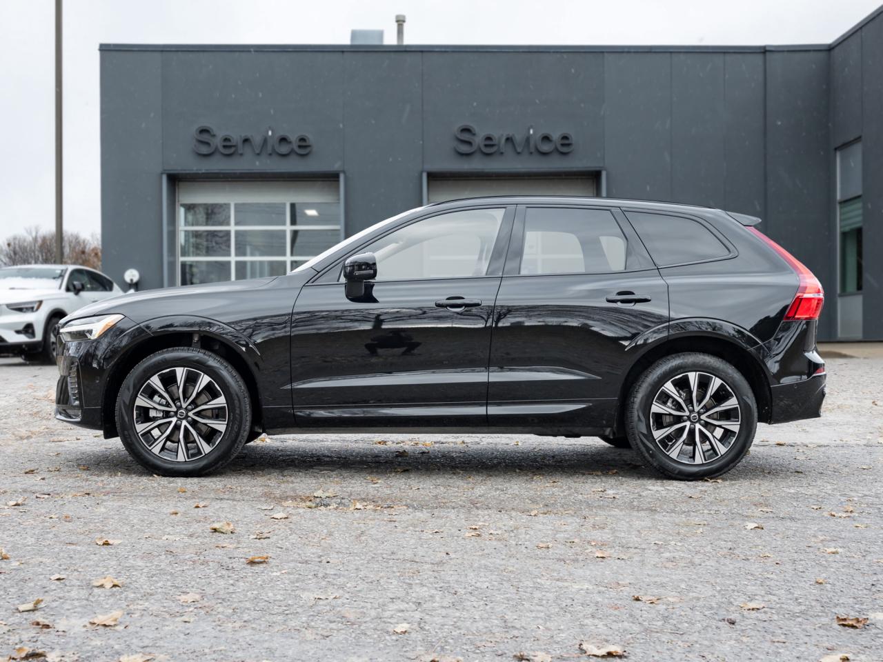 2025 Volvo XC60 B5 AWD Plus Dark Theme  CPO FINANCE RATE FR 3.49%* Photo