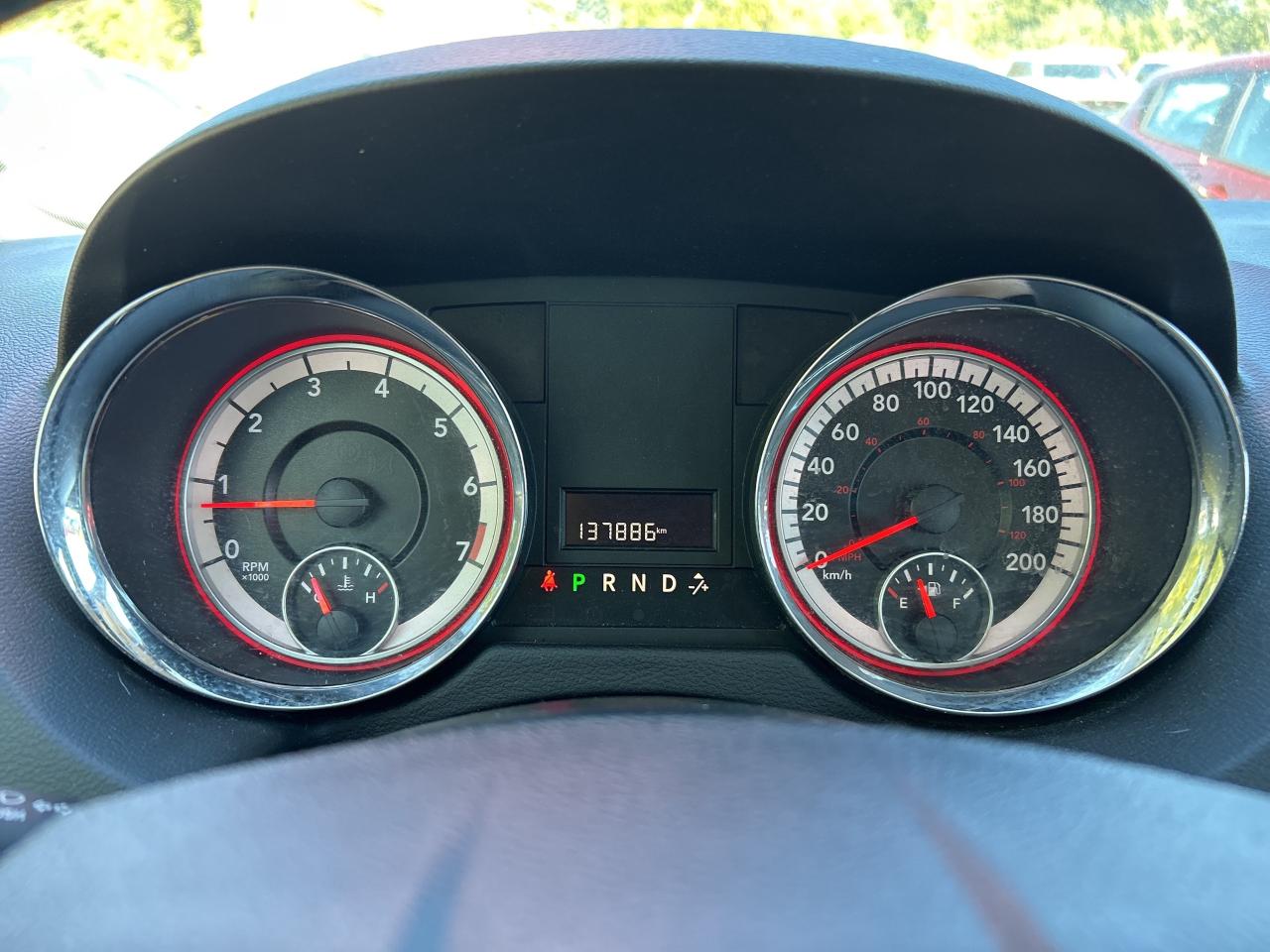 2019 Dodge Grand Caravan CLEAN CARFAX, BACK UP CAM, REAR HEAT & A/C! Photo