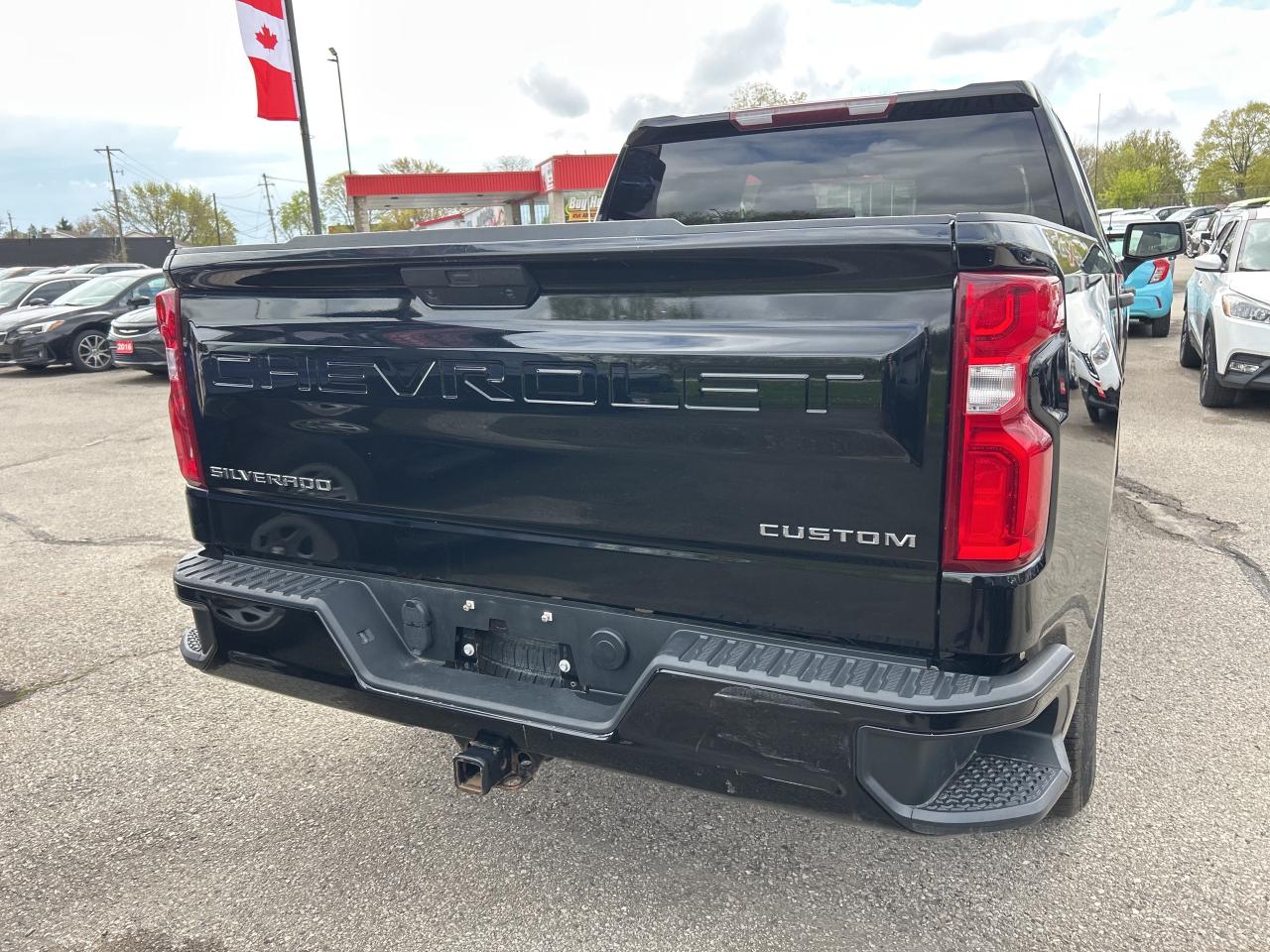 2021 Chevrolet Silverado 1500 CUSTOM, CLEAN CARFAX, BACK UP CAMERA! Photo