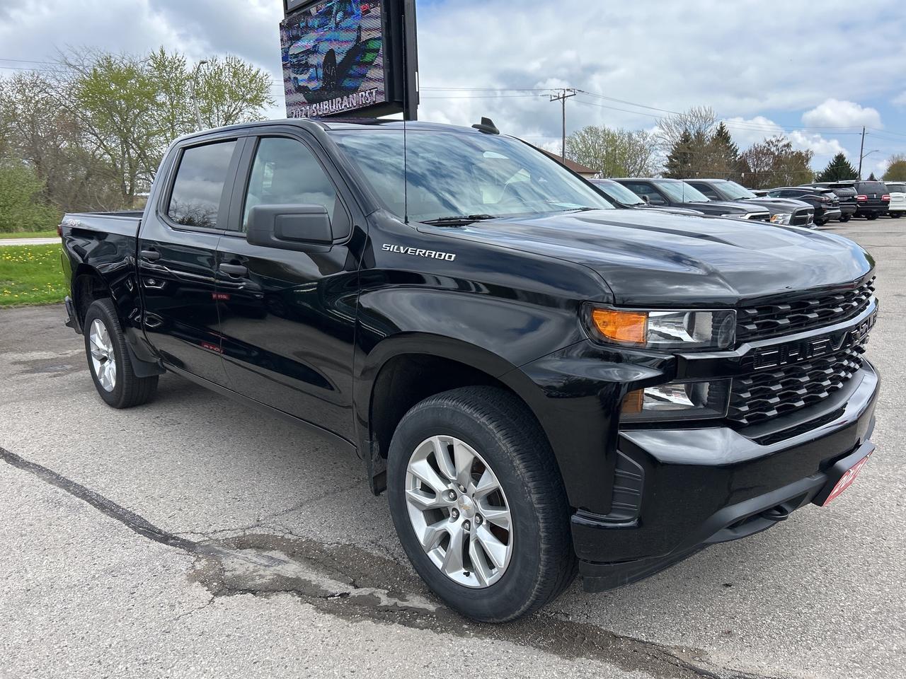2021 Chevrolet Silverado 1500 CUSTOM, CLEAN CARFAX, BACK UP CAMERA! Photo