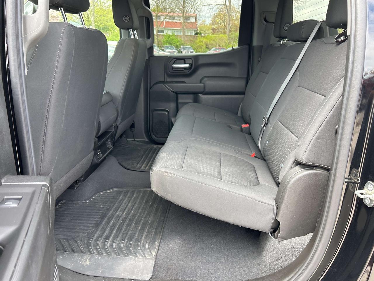 2021 Chevrolet Silverado 1500 CUSTOM, CLEAN CARFAX, BACK UP CAMERA! Photo