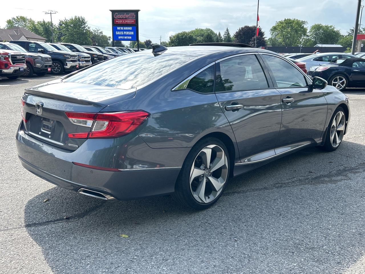 2018 Honda Accord Sedan TOURING, HEATED/ COOLED LEATHER, REMOTE START! Photo
