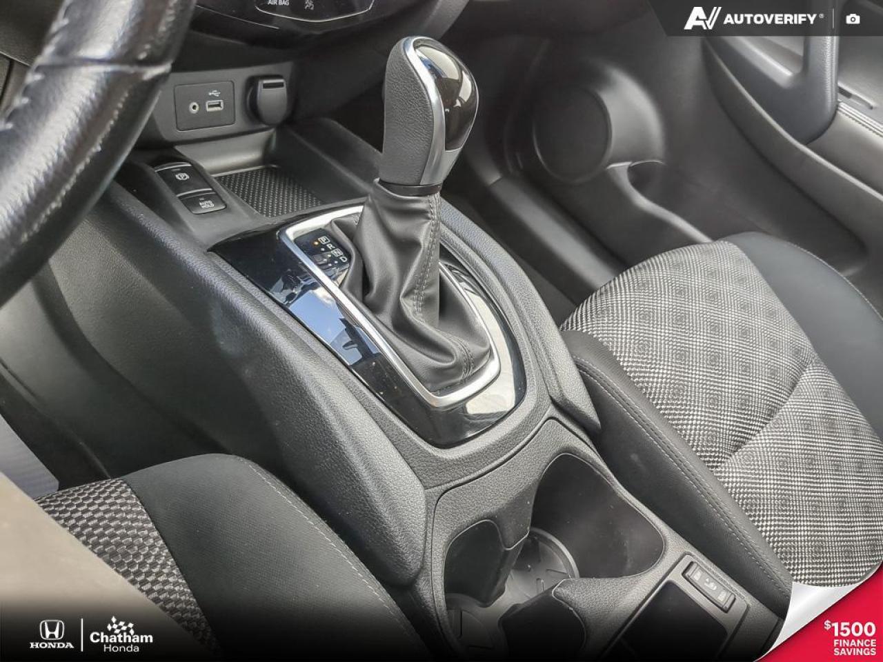 2023 Nissan Qashqai SV AWD - 4 New Tires - No Accidents! Photo