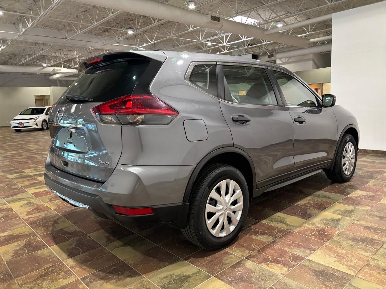 2019 Nissan Rogue S Photo