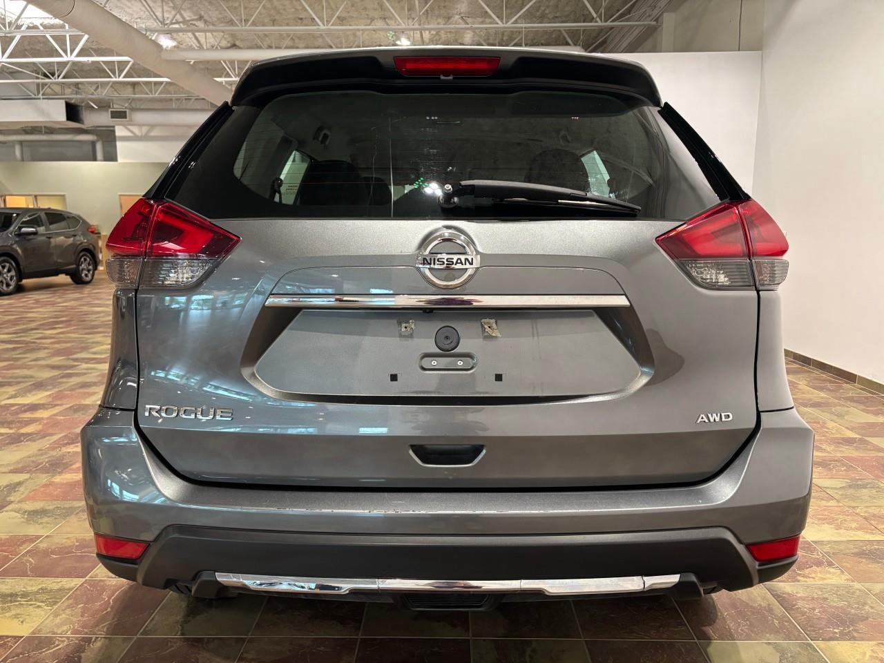 2019 Nissan Rogue S Photo