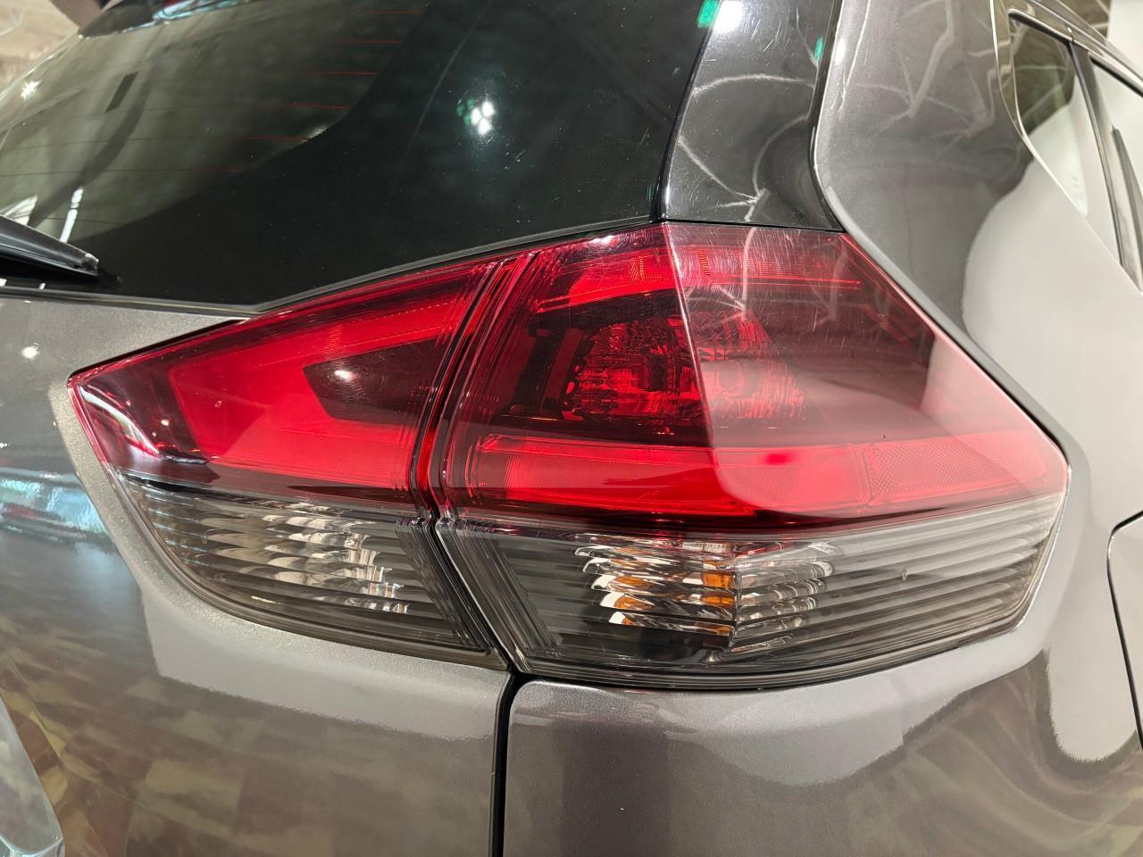 2019 Nissan Rogue S Photo