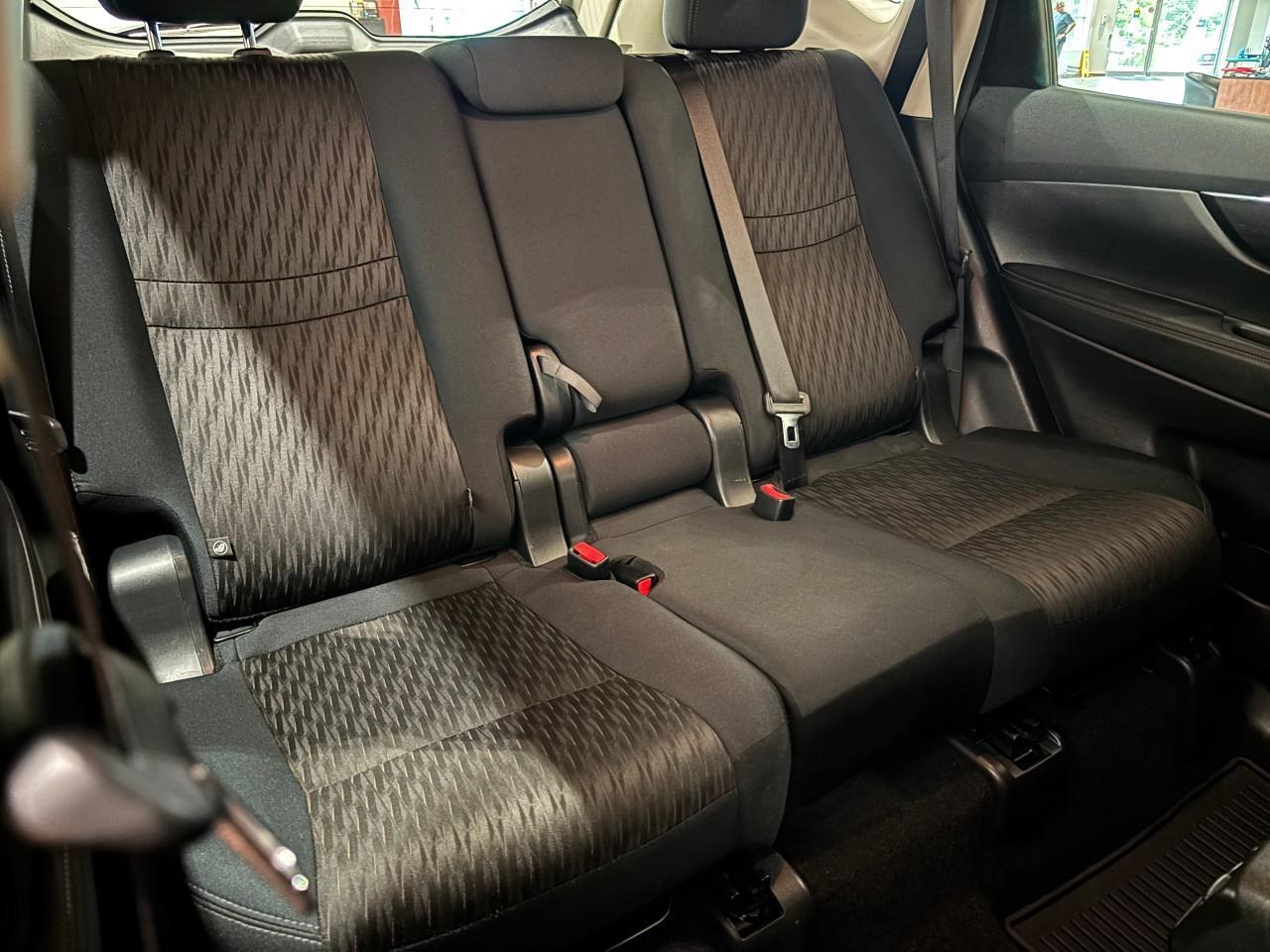 2019 Nissan Rogue S Photo