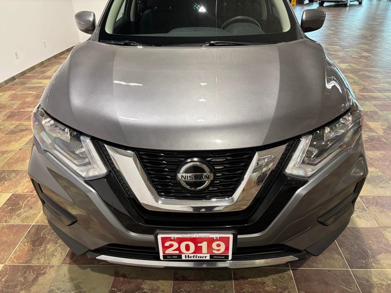 2019 Nissan Rogue S Photo