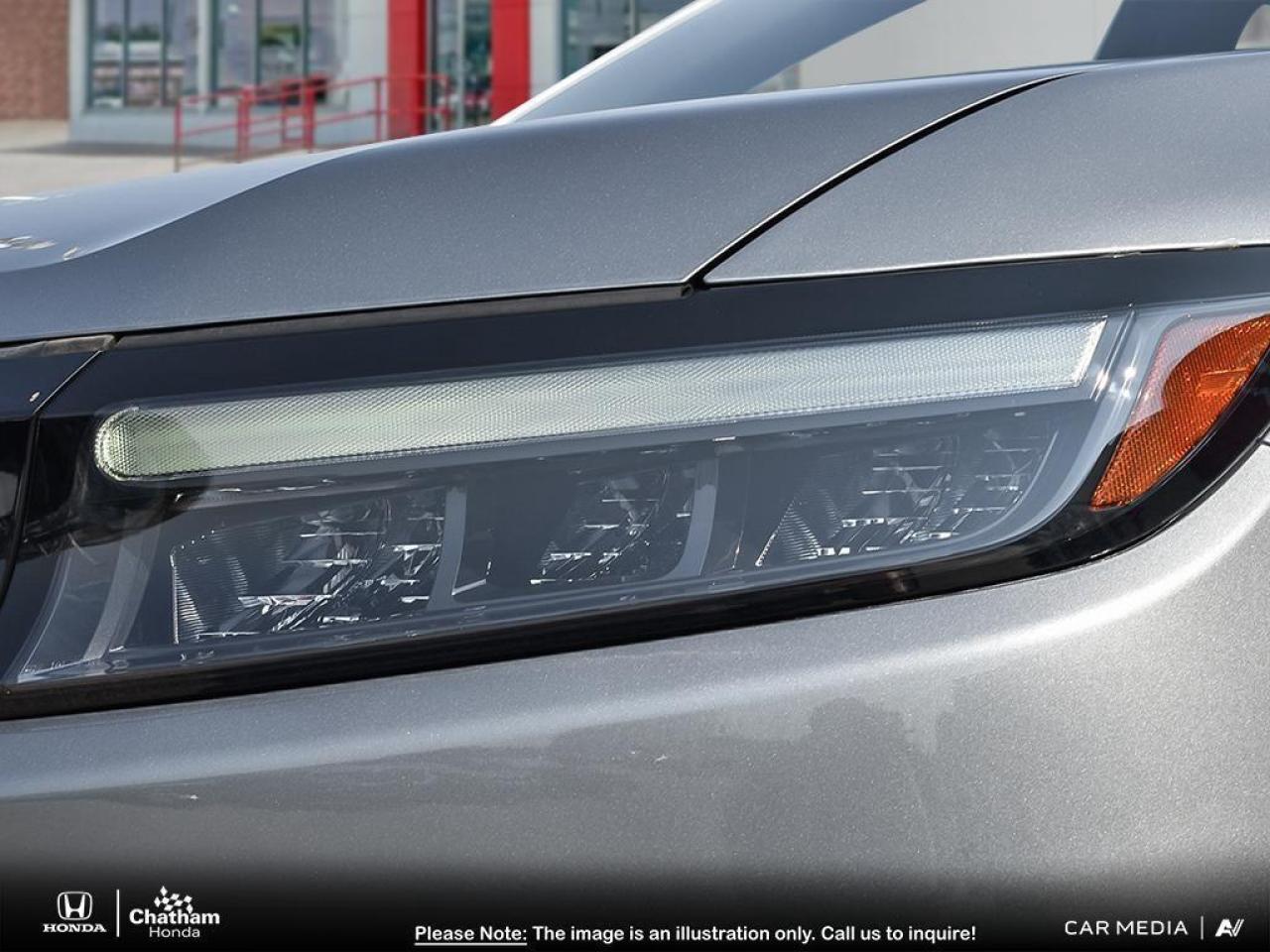 2025 Honda Prologue Touring- only 2073 kms!  455kms range on a full ch Photo