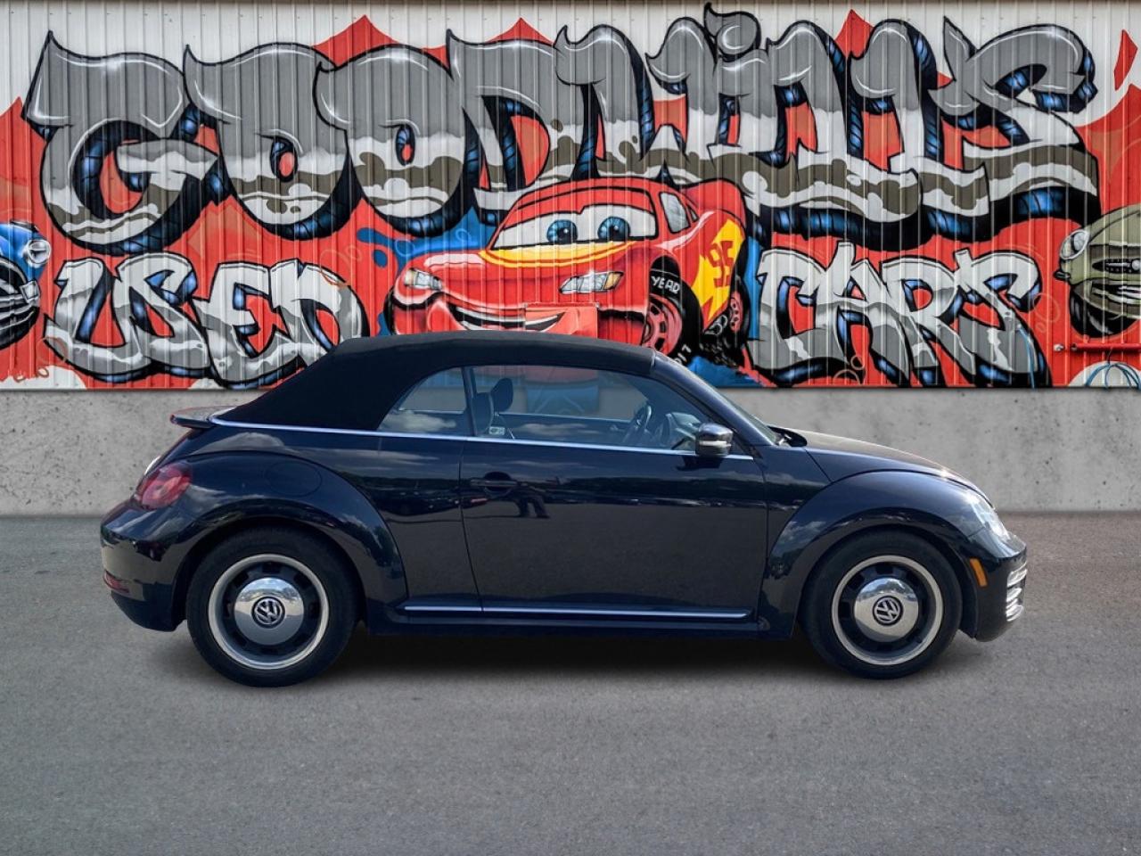 2018 Volkswagen Beetle Convertible TRENDLINE, AUTO, BACK UP CAM, BLINDSPOT MONITORS! Photo0