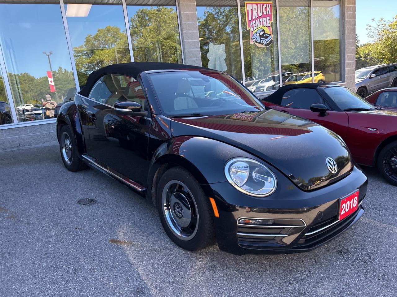 2018 Volkswagen Beetle Convertible TRENDLINE, AUTO, BACK UP CAM, BLINDSPOT MONITORS! Photo