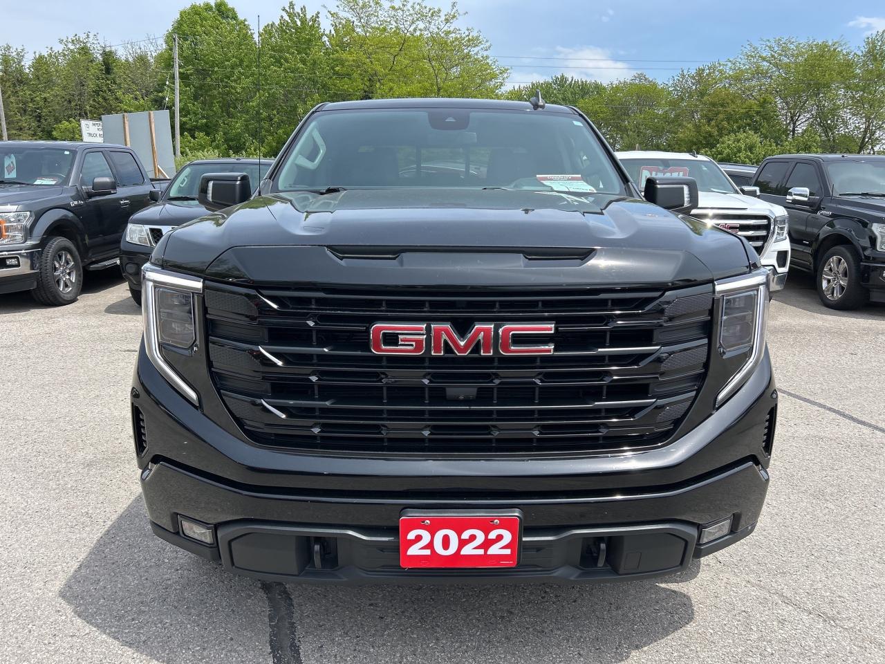2022 GMC Sierra 1500 ELEVATION, LEATHER, CLEAN CARFAX, REMOTE START! Photo