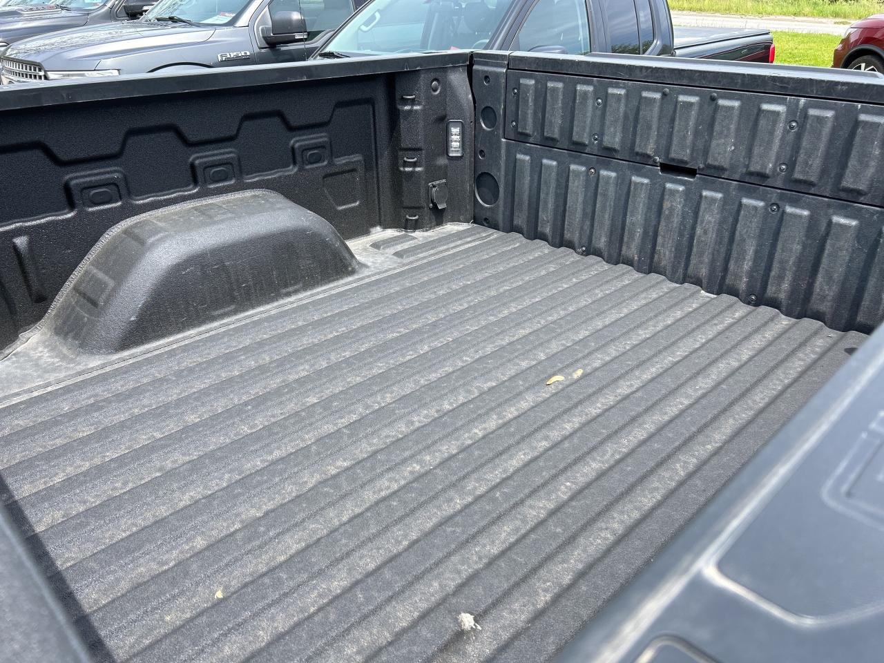 2022 GMC Sierra 1500 ELEVATION, LEATHER, CLEAN CARFAX, REMOTE START! Photo