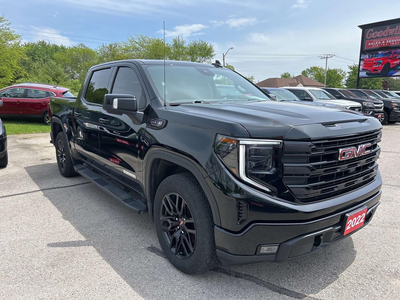 2022 GMC Sierra 1500 ELEVATION, LEATHER, CLEAN CARFAX, REMOTE START! Photo