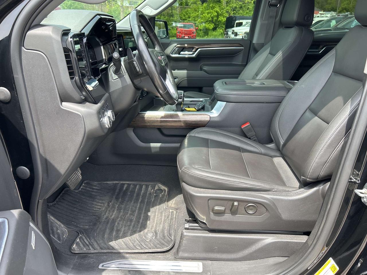 2022 GMC Sierra 1500 ELEVATION, LEATHER, CLEAN CARFAX, REMOTE START! Photo