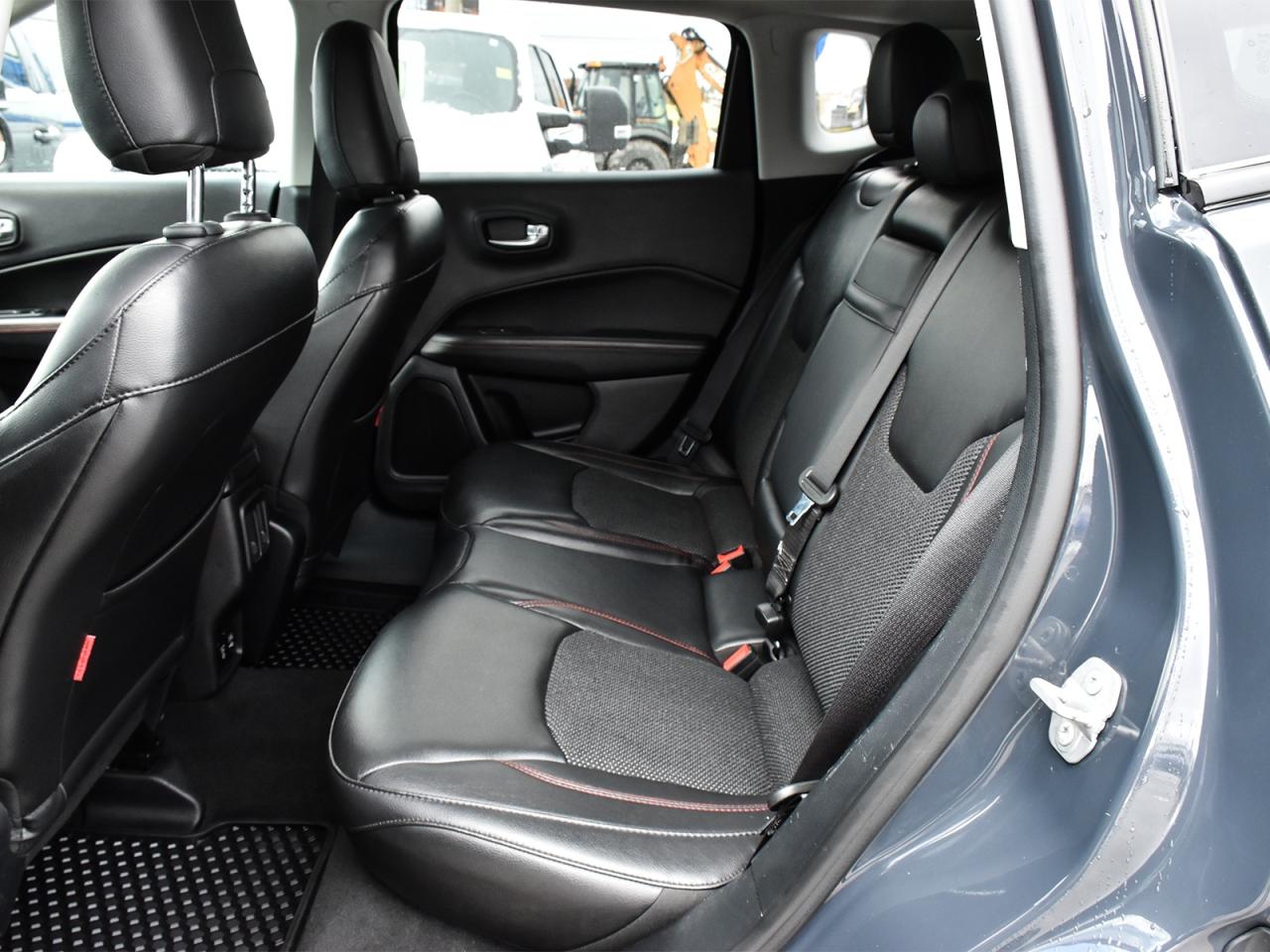 2018 Jeep Compass Trailhawk 4x4 ~Nav ~Camera ~Leather ~Bluetooth Photo