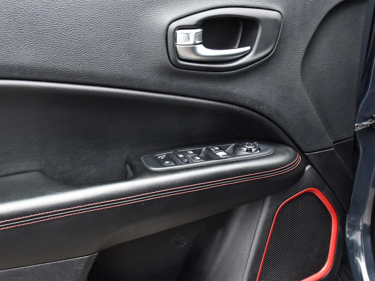 2018 Jeep Compass Trailhawk 4x4 ~Nav ~Camera ~Leather ~Bluetooth Photo