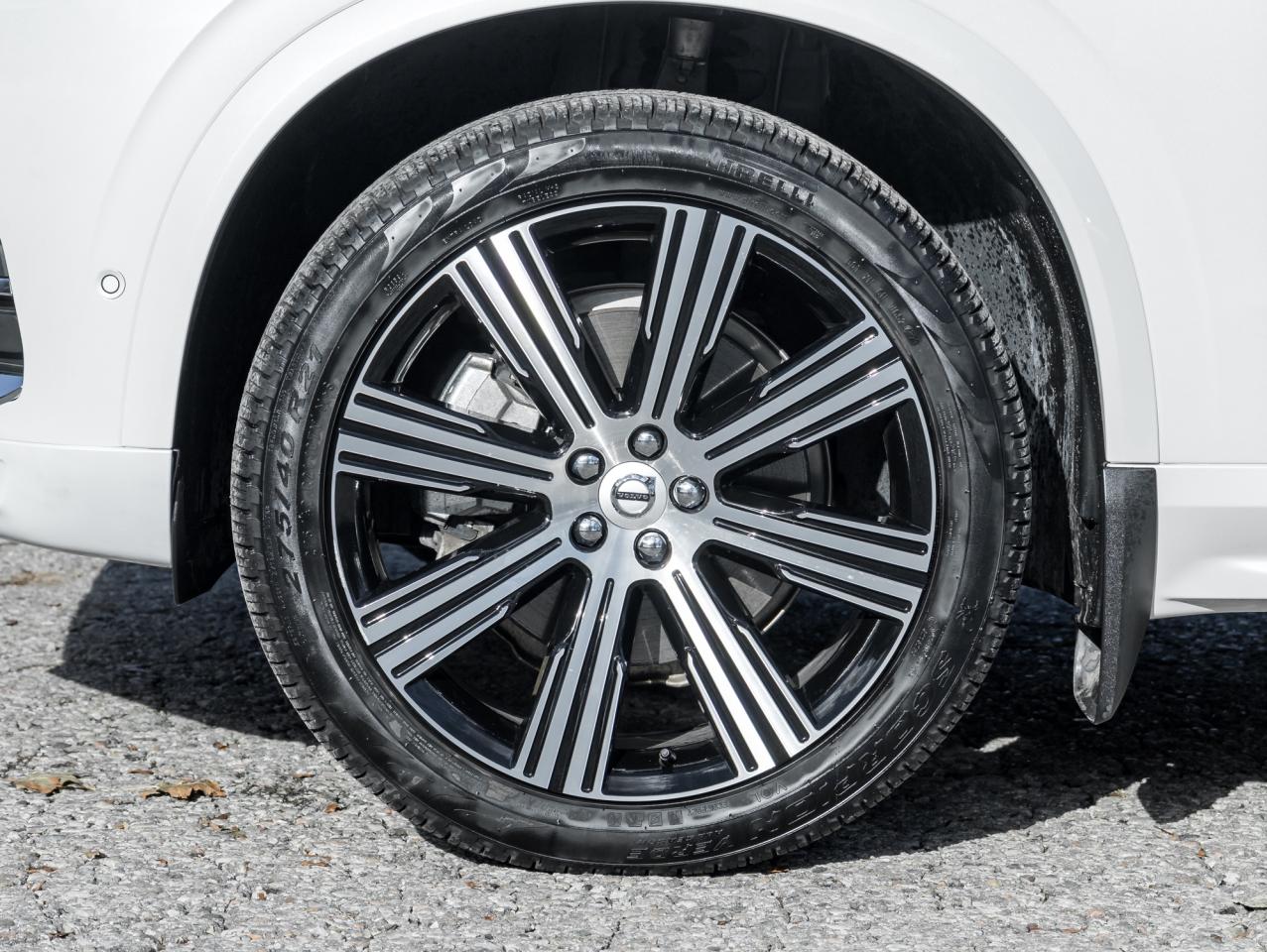 2024 Volvo XC90 B6 AWD Ultimate 7-Seater  MASSAGE SEATS  21 WHEEL Photo