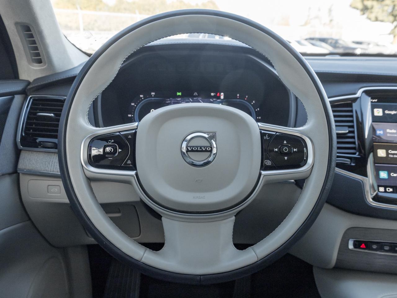 2024 Volvo XC90 B6 AWD Ultimate 7-Seater  MASSAGE SEATS  21 WHEEL Photo