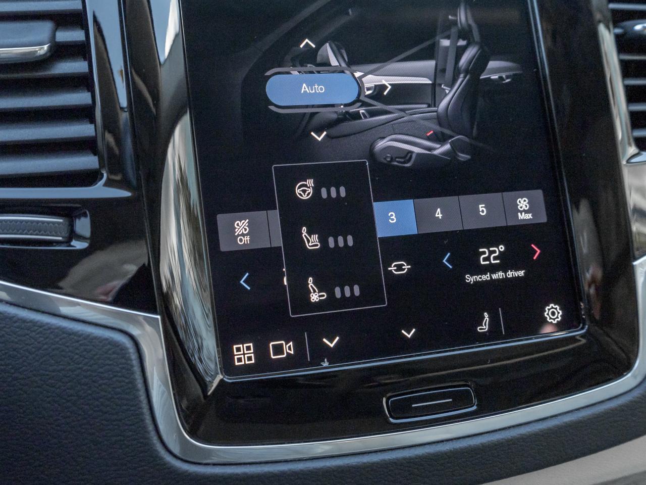 2024 Volvo XC90 B6 AWD Ultimate 7-Seater  MASSAGE SEATS  21 WHEEL Photo