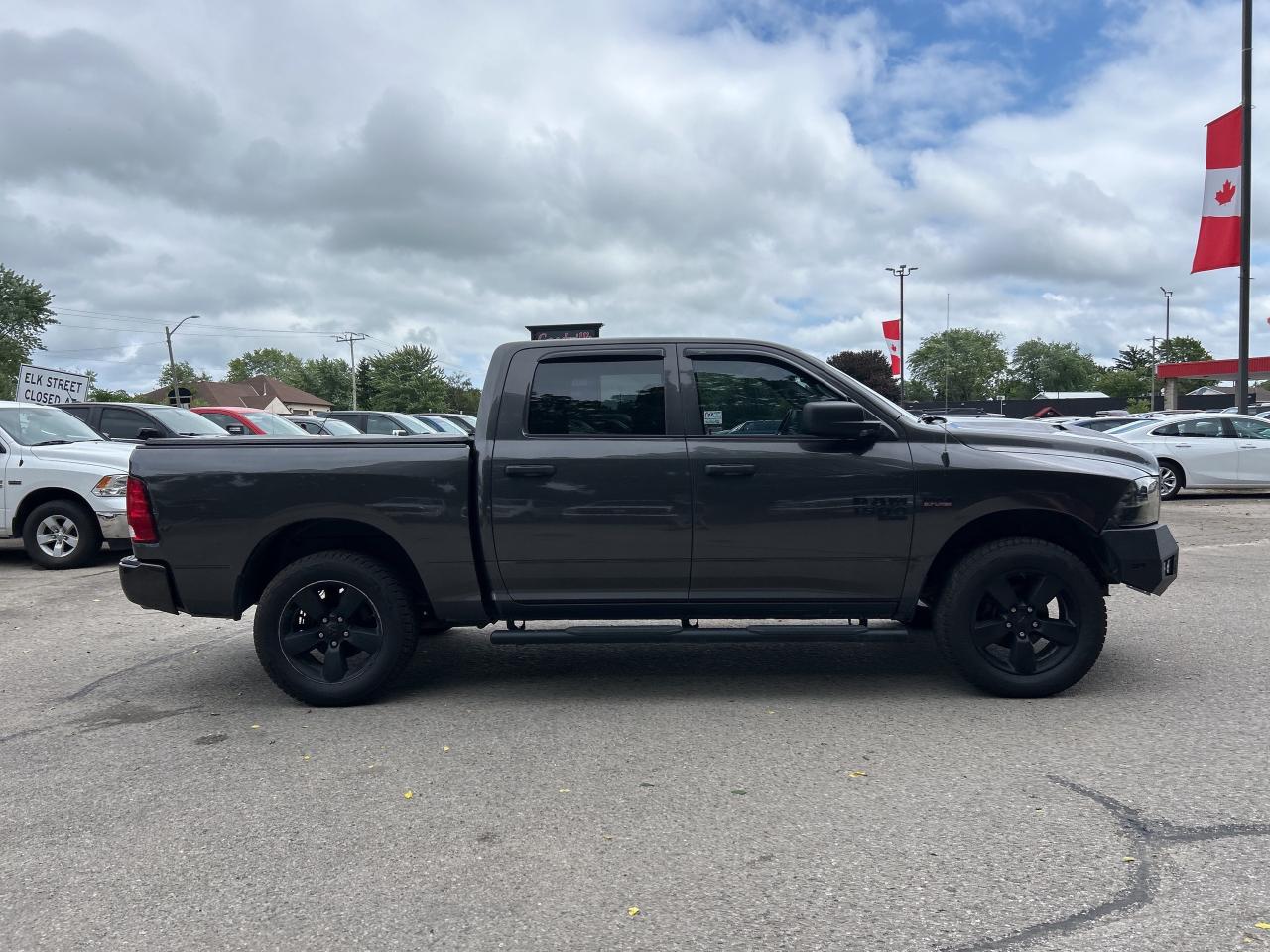 2019 RAM 1500 Classic EXPRESS, CREW CAB, 4X4, 6 PASSENGER! Photo