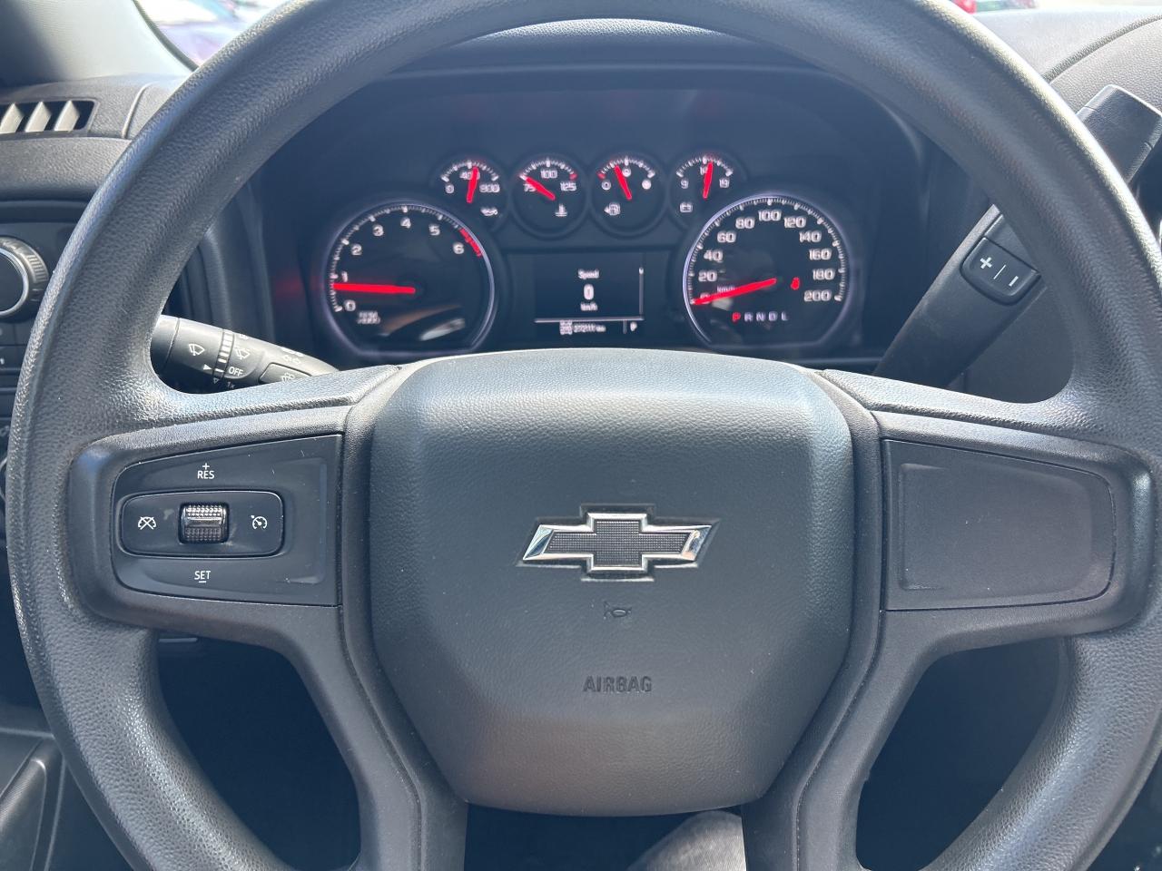 2019 Chevrolet Silverado 1500 Z71 TRAILBOSS, CLEAN CARFAX, REMOTE START! Photo