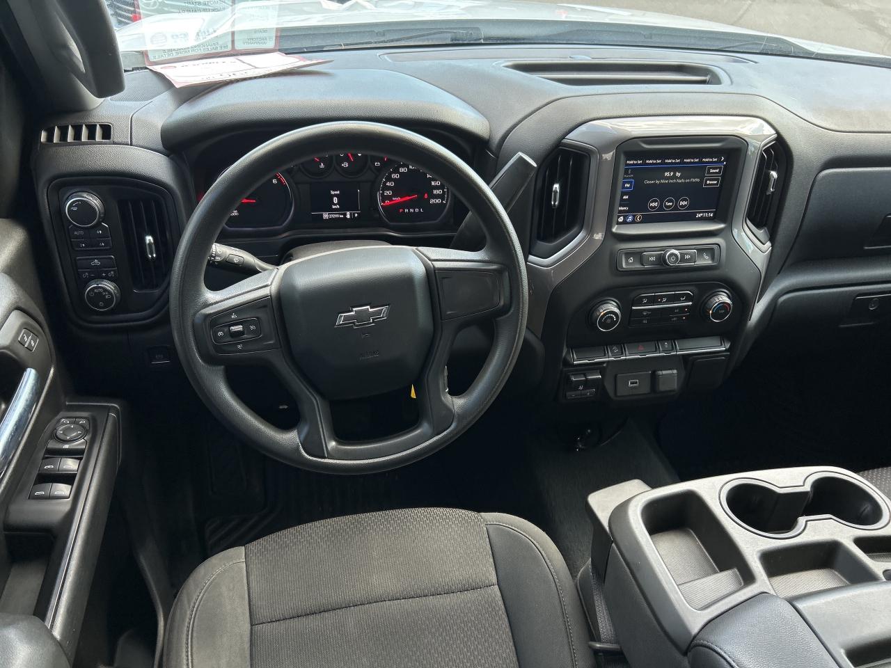 2019 Chevrolet Silverado 1500 Z71 TRAILBOSS, CLEAN CARFAX, REMOTE START! Photo