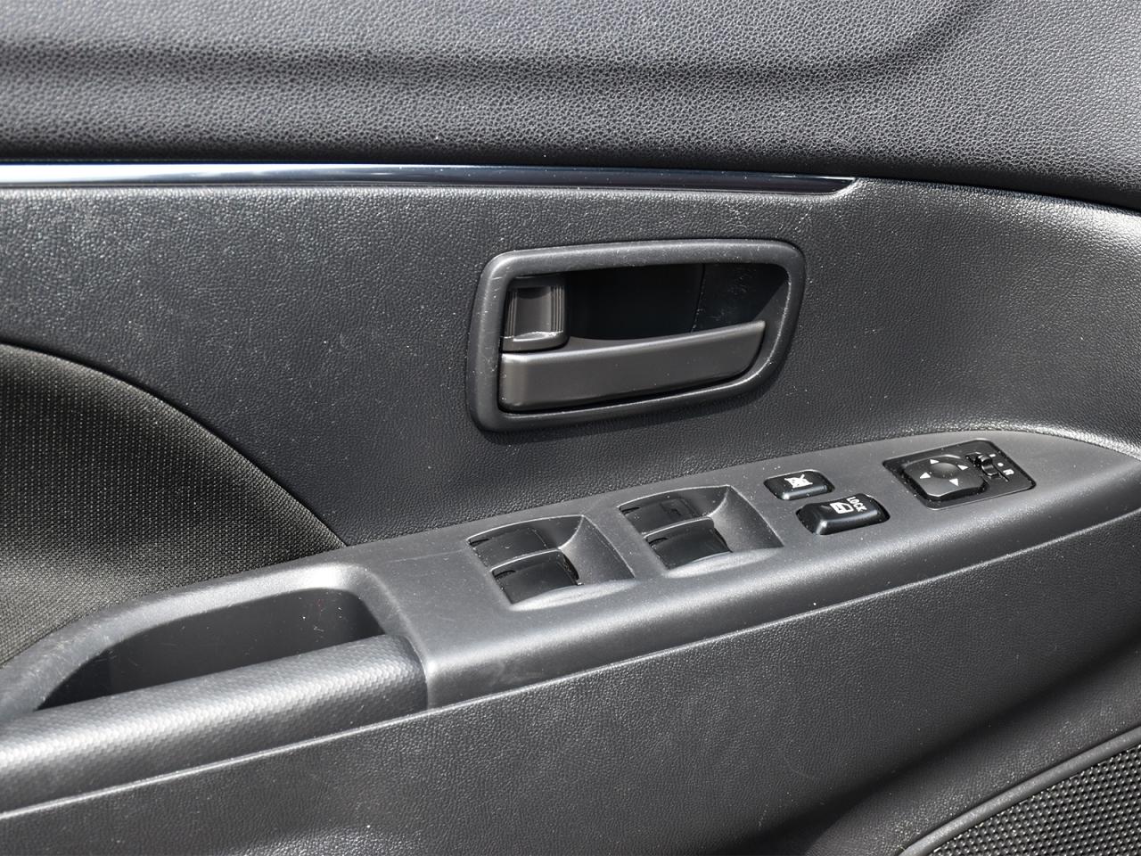 2022 Mitsubishi RVR ES AWD ~Heated Seats ~Camera ~Bluetooth ~A/C Photo