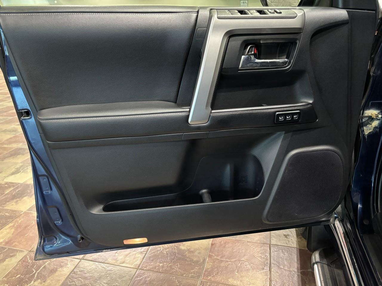 2014 Toyota 4Runner SR5 V6 Photo