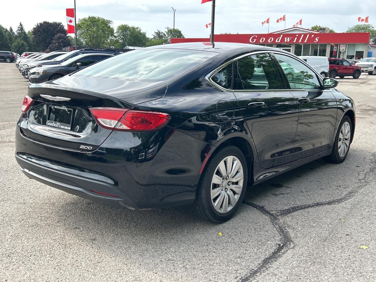 2016 Chrysler 200 LX, CLEAN CARFAX, EXCELLENT SERVICE HISTORY! Photo