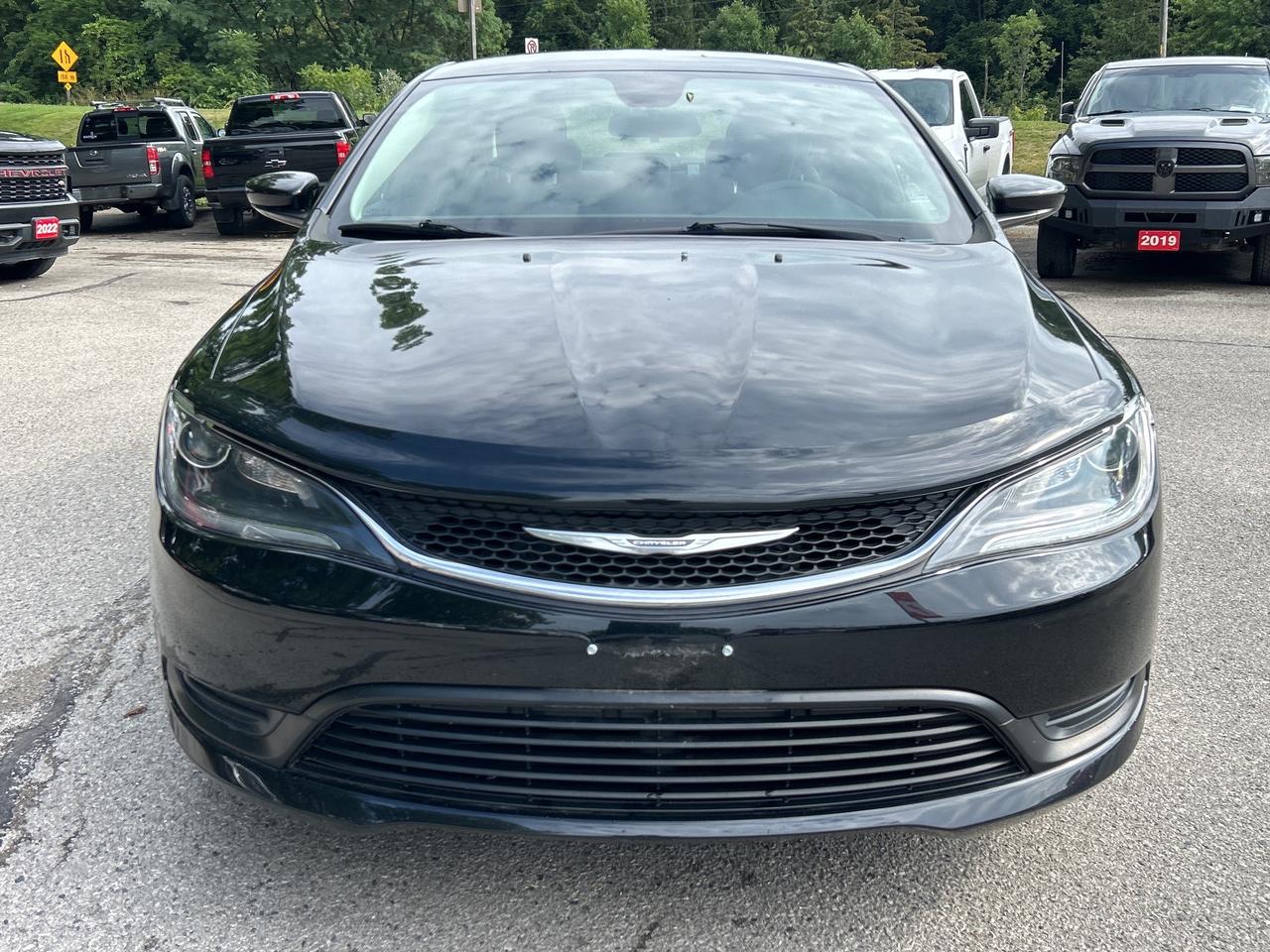 2016 Chrysler 200 LX, CLEAN CARFAX, EXCELLENT SERVICE HISTORY! Photo