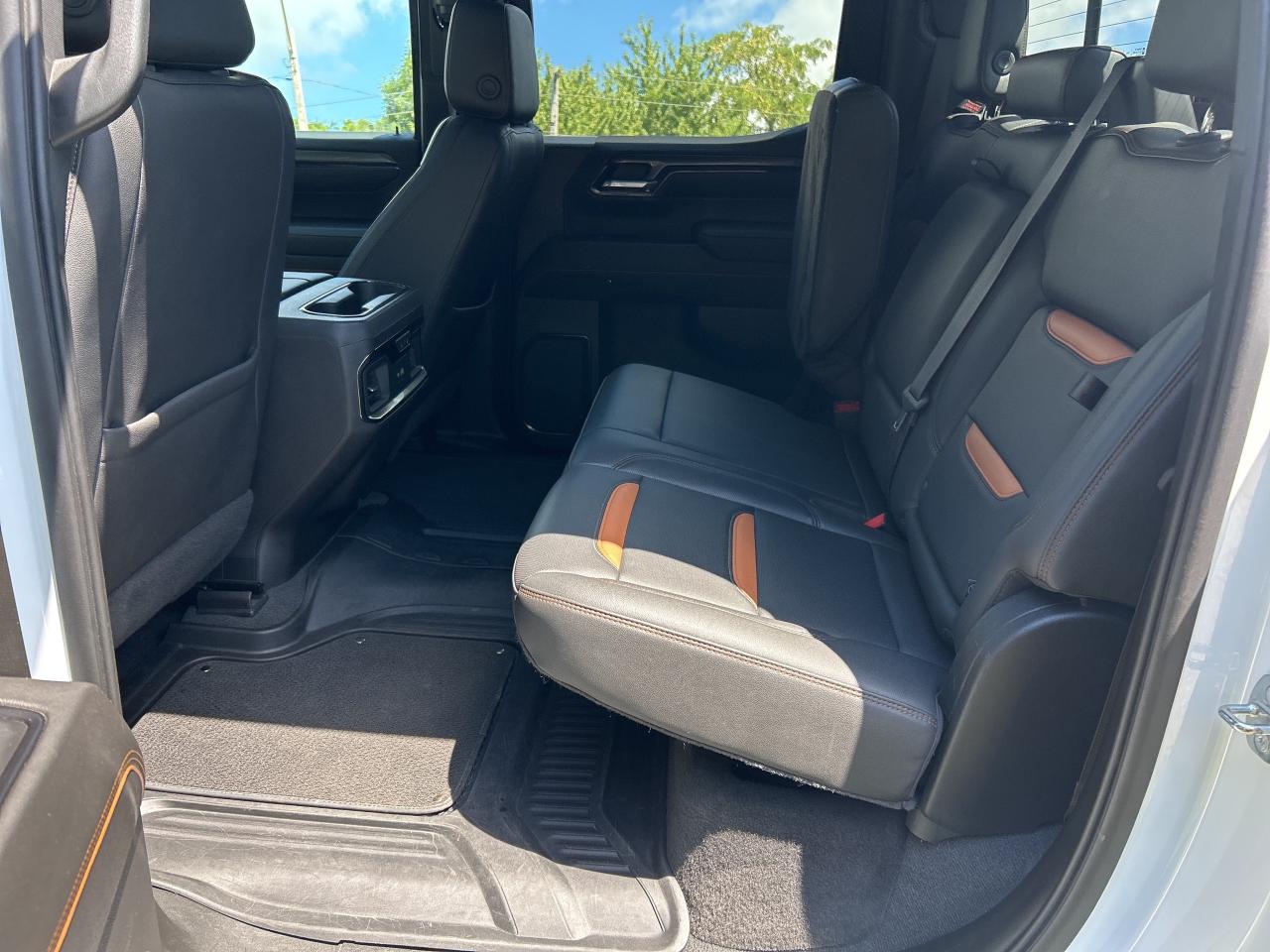 2022 GMC Sierra 1500 AT4, DURAMAX DIESEL, CLEAN CARFAX, REMOTE START! Photo