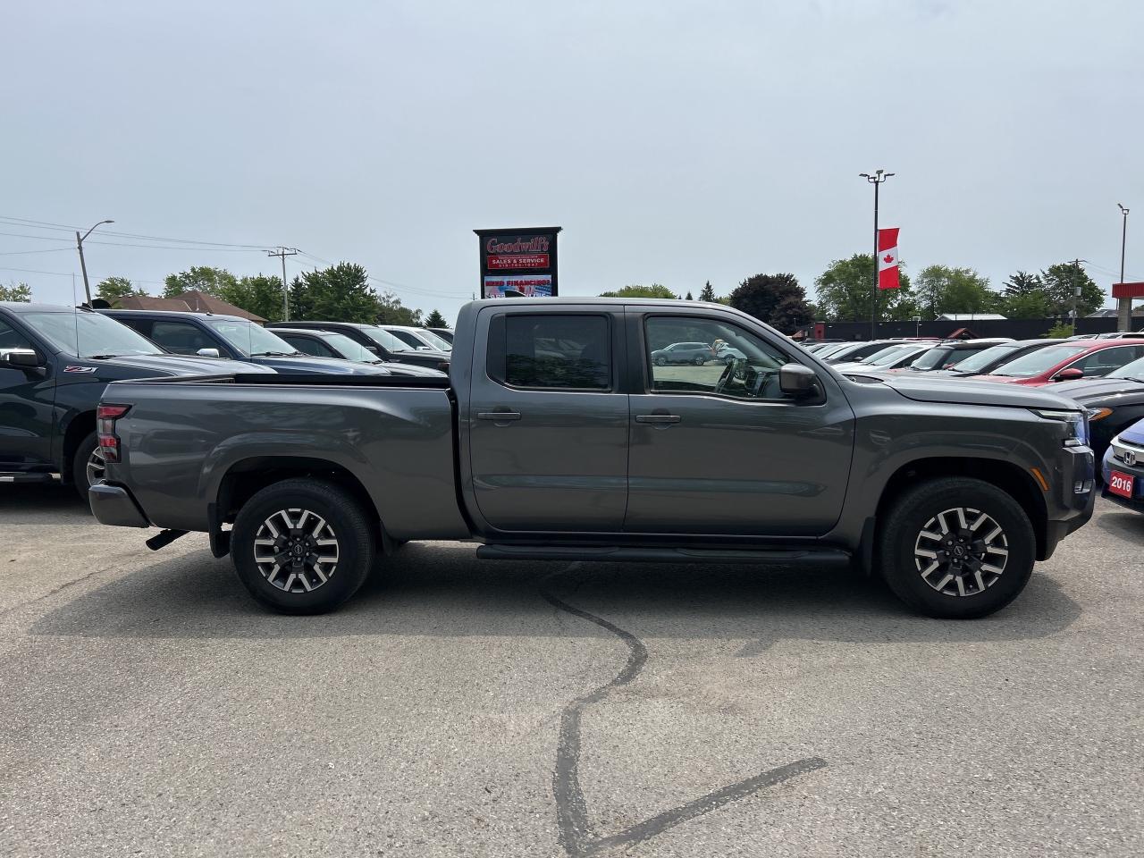 2022 Nissan Frontier SV, REMOTE START, BACK UP CAMERA, CLEAN CARFAX! Photo