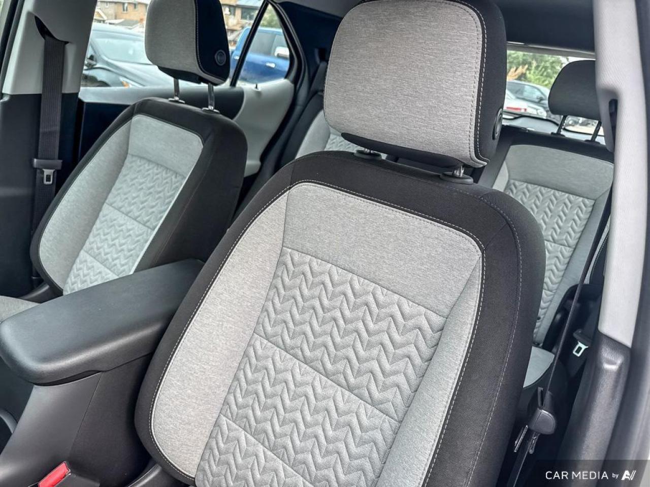 2023 Chevrolet Equinox LS FWD   BLUETOOTH   REMOTE START   CARPLAY Photo