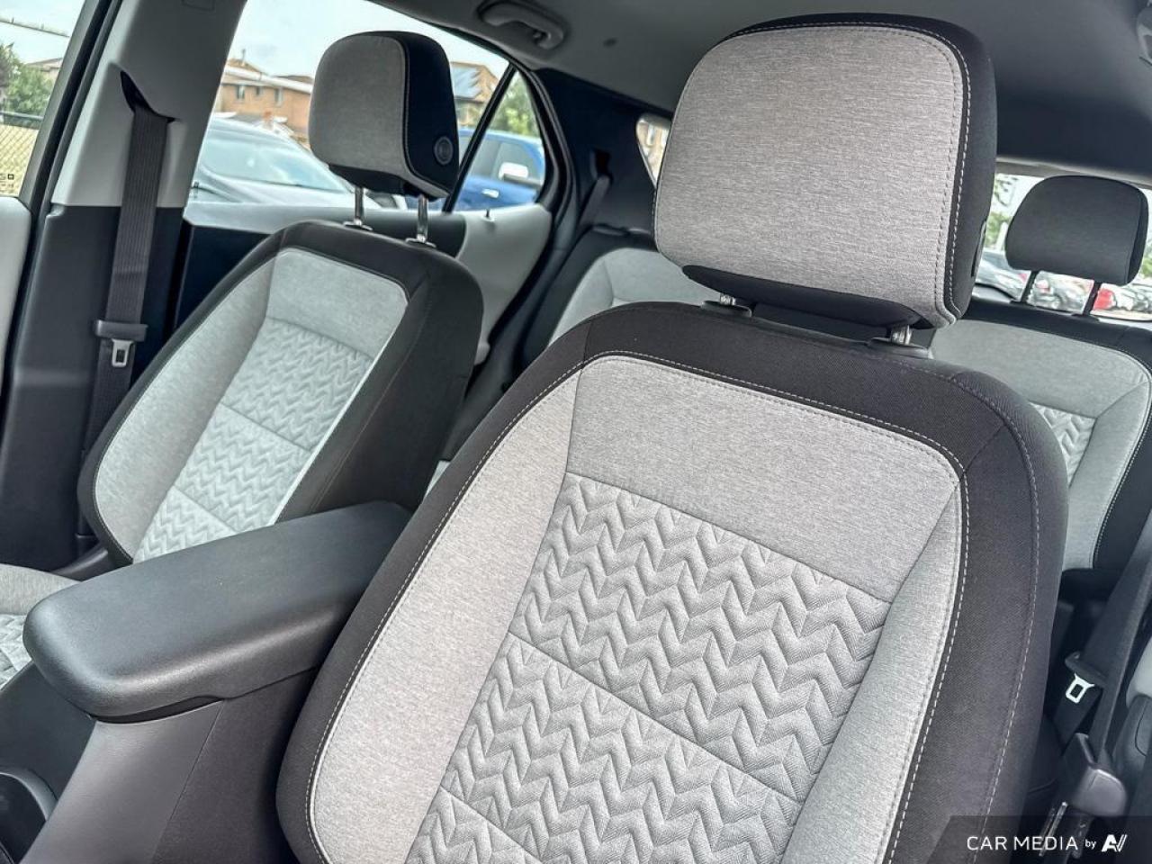 2023 Chevrolet Equinox LS FWD   BLUETOOTH   REMOTE START   CARPLAY Photo