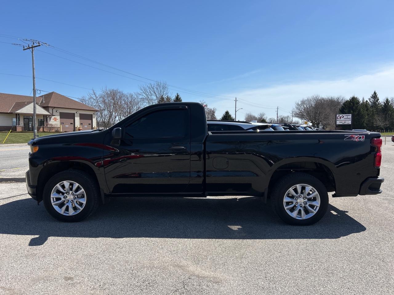 2022 Chevrolet Silverado 1500 LTD WORK TRUCK, CLEAN CARFAX, 8' BOX, 4X4! Photo
